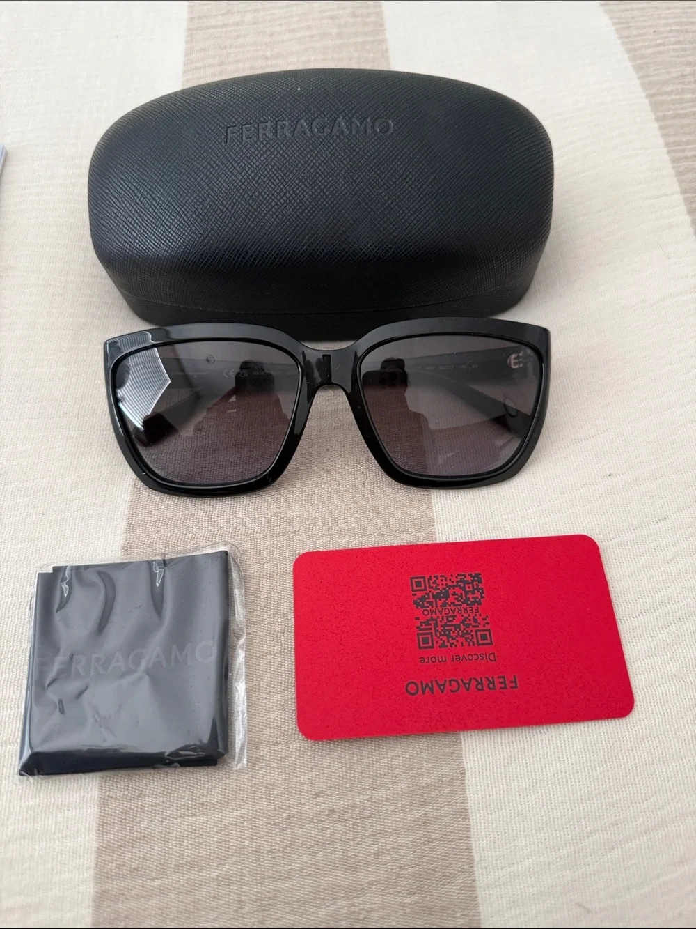 Salvatore Ferragamo Black Square Women's Sunglasses with Gradient Lenses